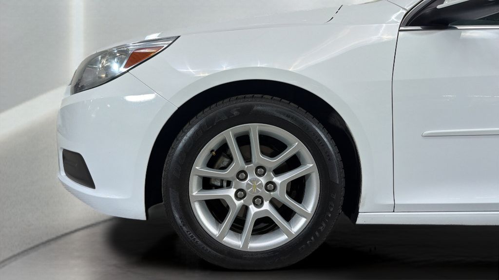 Used 2015 Chevrolet Malibu LT w/ Power Convenience Package FWD image 36