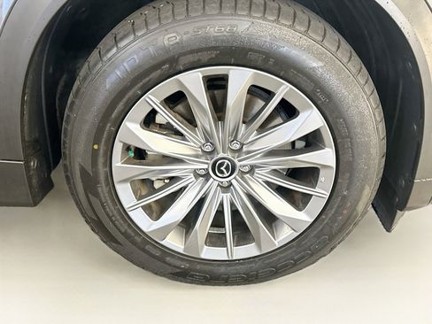 Used 2024 MAZDA CX-90 Plug-In Hybrid w/ Preferred AWD/4WD image 11