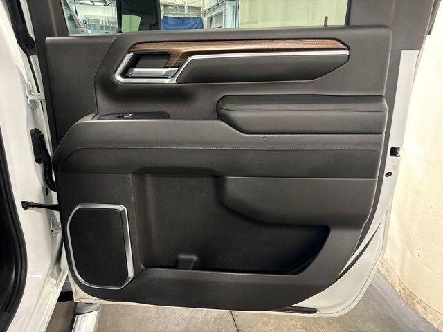 Used 2024 Chevrolet Silverado 2500 LT w/ Convenience Package AWD/4WD image 37