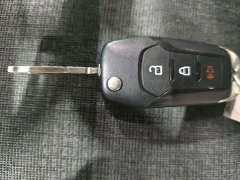 Used 2024 Ford F150 XLT image 35