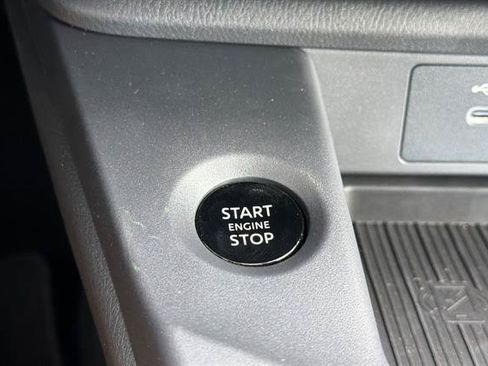 New 2027 Nissan Sentra SR w/ Floor Mat Package FWD image 23