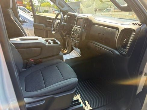 Used 2020 Chevrolet Silverado 1500 Custom w/ Custom Value Package AWD/4WD image 25