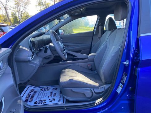 New 2025 Hyundai Elantra SEL w/ Cargo Package image 11