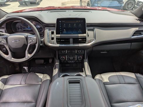 Used 2024 Chevrolet Tahoe RST w/ Luxury Package AWD/4WD image 15