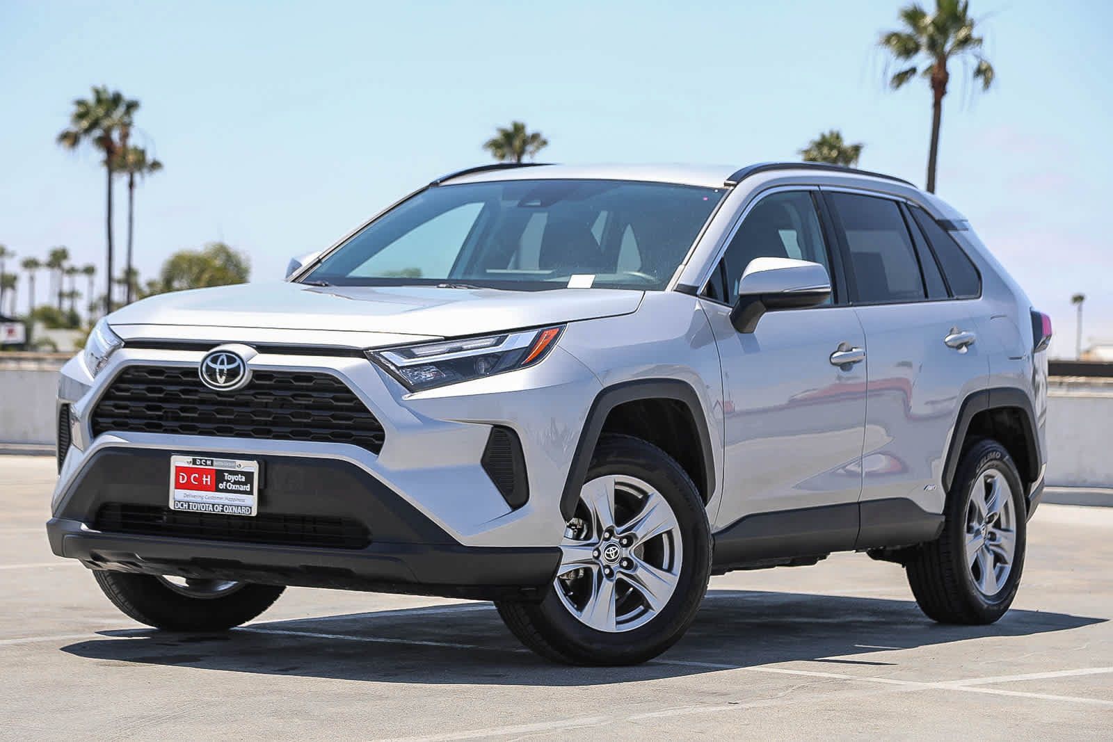Certified 2025 Toyota RAV4 XLE AWD/4WD image 1