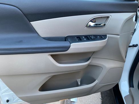 Used 2014 Honda Odyssey EX-L image 30