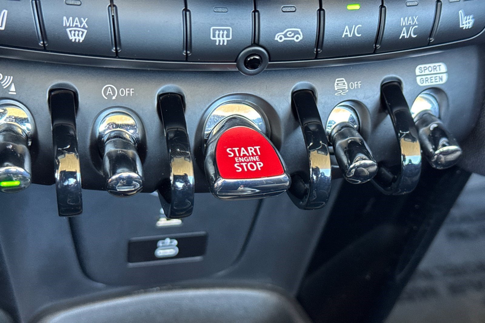Used 2024 MINI Cooper John Cooper Works FWD image 17