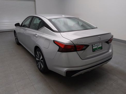 Used 2021 Nissan Altima 2.5 SV FWD image 6