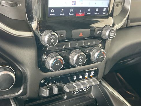 Used 2022 RAM 1500 Big Horn image 15