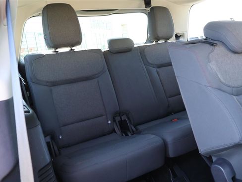 Certified 2025 Ford Expedition Active image 39