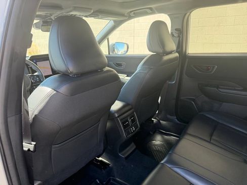 Used 2026 Subaru Outback Premium AWD/4WD image 25