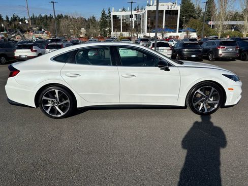 Used 2021 Hyundai Sonata SEL Plus w/ Tech Package image 3