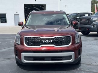 Used 2023 Kia Telluride EX w/ EX Captain's Chair Package video 2