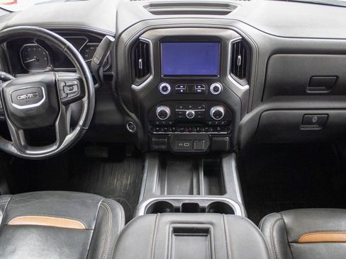 Used 2019 GMC Sierra 1500 AT4 w/ AT4 Premium Package image 3