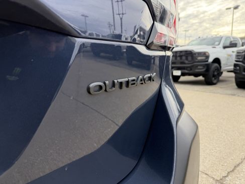Used 2023 Subaru Outback Onyx Edition image 9