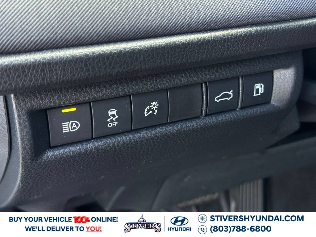 Used 2025 Toyota Camry LE FWD image 26