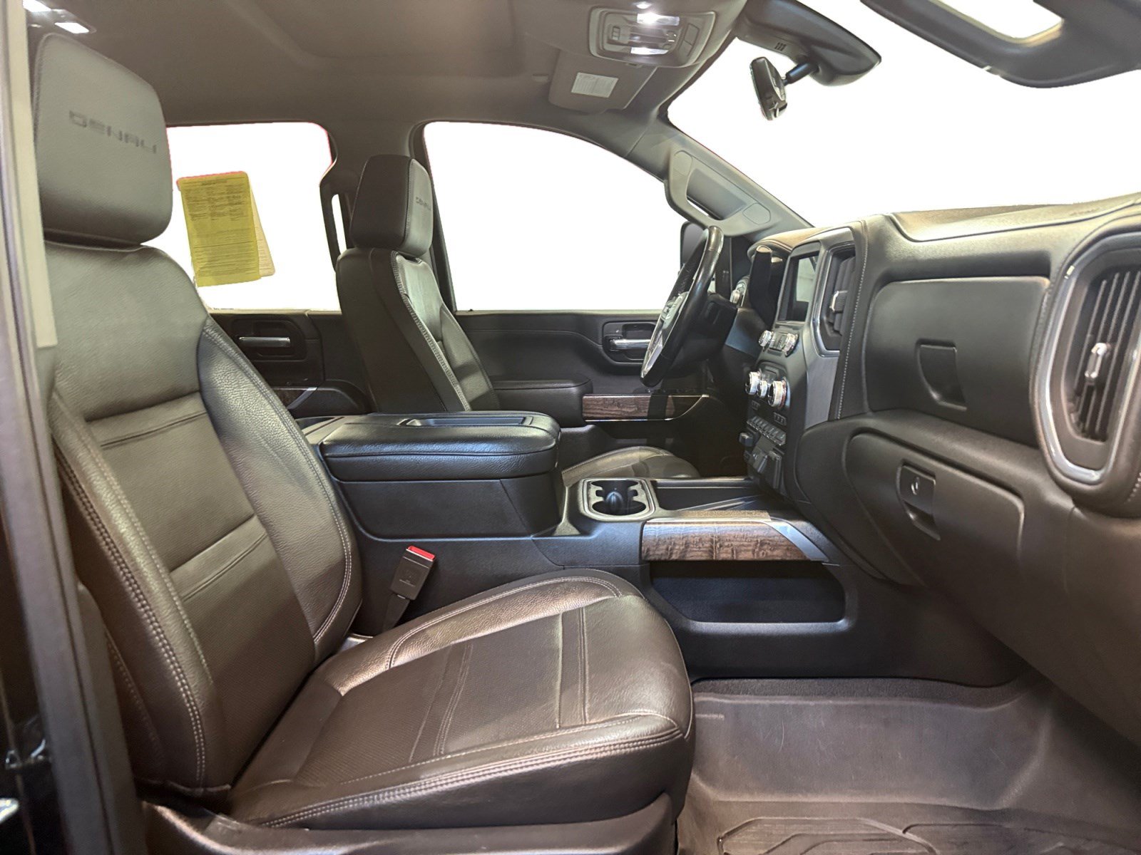 Used 2021 GMC Sierra 2500 Denali w/ Denali Ultimate Package AWD/4WD image 15