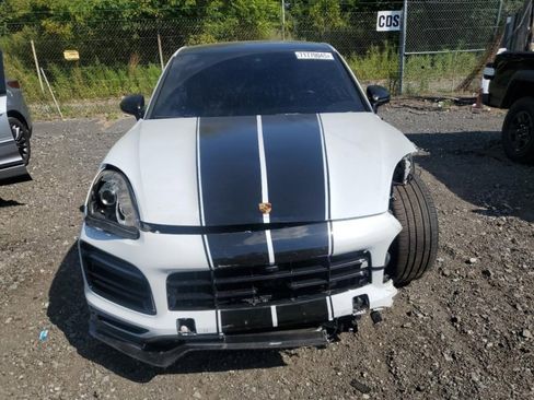 Used 2021 Porsche Cayenne GTS image 2