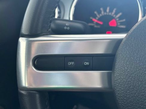 Used 2006 Ford Mustang GT Premium RWD image 19