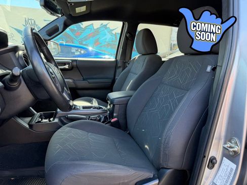 Used 2017 Toyota Tacoma TRD Sport RWD image 14