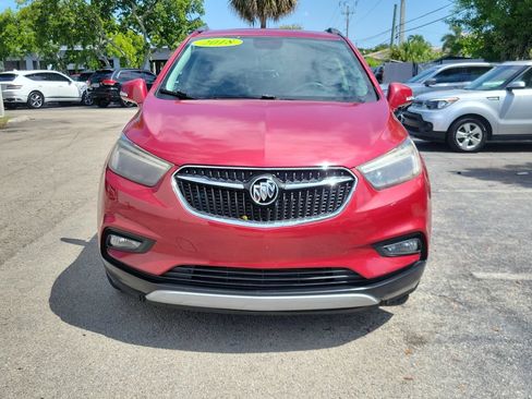 Used 2018 Buick Encore Essence FWD image 5