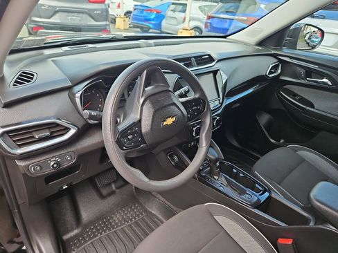 Used 2023 Chevrolet TrailBlazer LT w/ Convenience Package AWD/4WD image 13