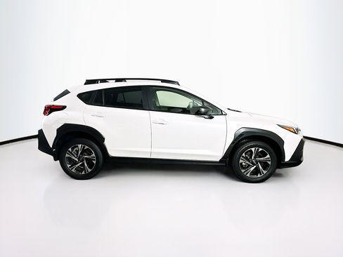 Used 2024 Subaru Crosstrek 2.0i Premium image 10