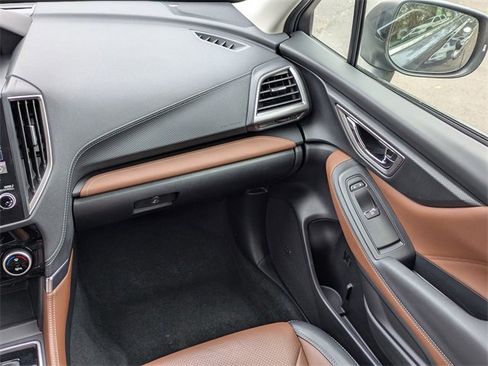 Used 2022 Subaru Forester Touring image 18