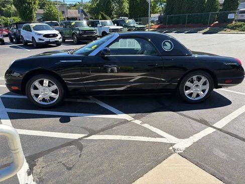 Used 2005 Ford Thunderbird RWD image 5