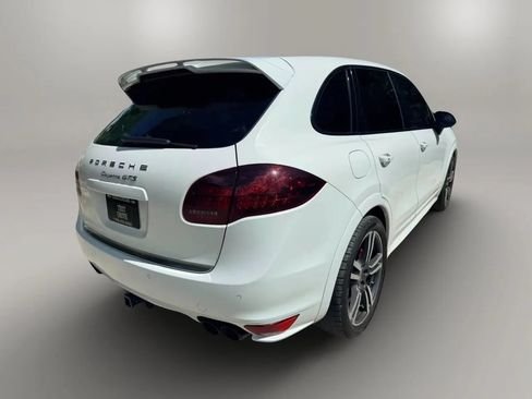 Used 2013 Porsche Cayenne GTS AWD/4WD image 9