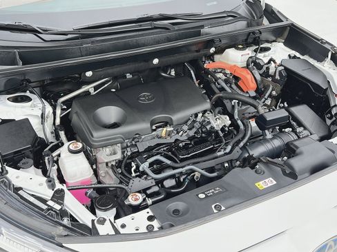 Used 2023 Toyota RAV4 XLE image 28