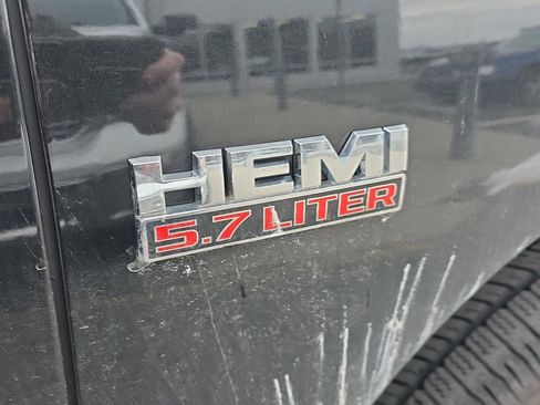 Used 2018 RAM 1500 Sport image 7