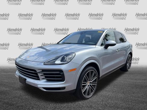 Used 2023 Porsche Cayenne AWD/4WD image 5
