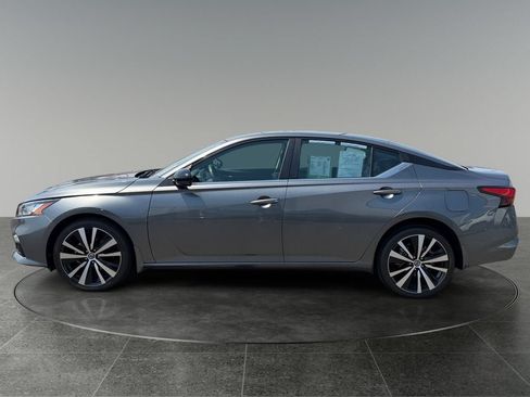 Used 2021 Nissan Altima 2.5 SR w/ SR Premium Package AWD/4WD image 5