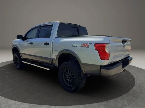 Used 2018 Nissan Titan PRO-4X AWD/4WD image 5
