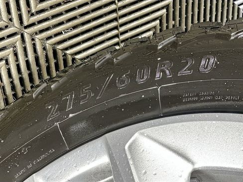 Used 2022 Chevrolet Silverado 1500 Custom image 33