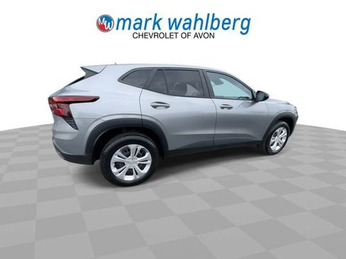 Certified 2024 Chevrolet Trax LS w/ Driver Confidence Package FWD image 8