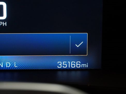 Used 2023 Chevrolet Colorado LT w/ LT Convenience Package II image 4