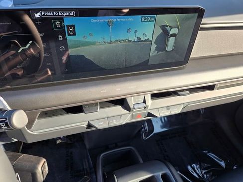 New 2026 Kia EV9 Wind image 12