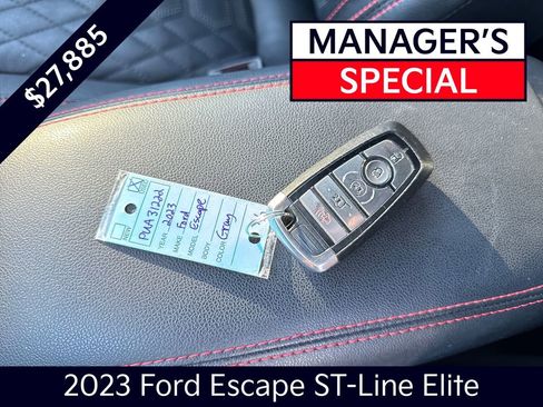 Used 2023 Ford Escape ST-Line Elite w/ Premium Technology Package image 28