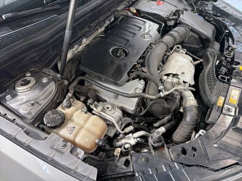 Used 2020 Mercedes-Benz GLB 250 4MATIC image 24