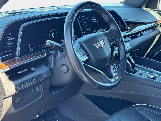 Used 2023 Cadillac Escalade Premium Luxury AWD/4WD image 23