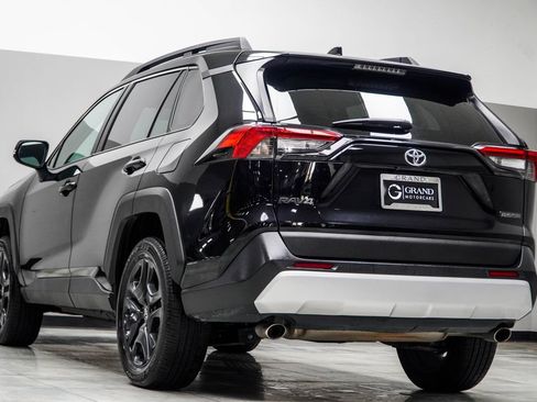 Used 2024 Toyota RAV4 Adventure image 10