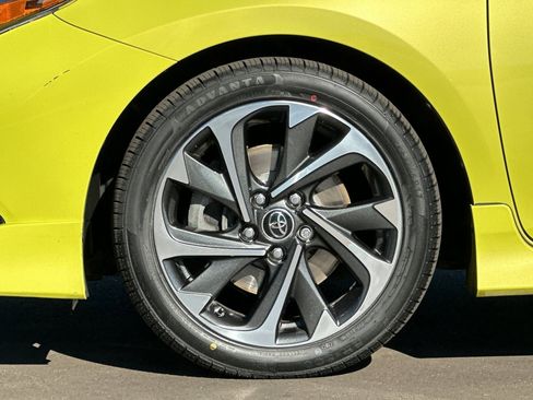 Used 2017 Toyota Corolla iM image 34