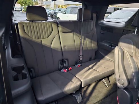 Used 2025 Hyundai Palisade Calligraphy image 12