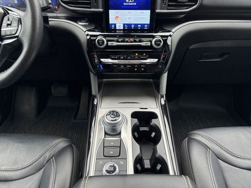 Used 2022 Ford Explorer ST w/ ST Street Pack image 12