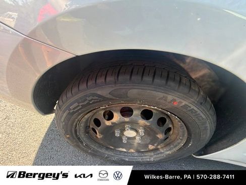 Used 2017 Volkswagen Jetta S FWD image 14