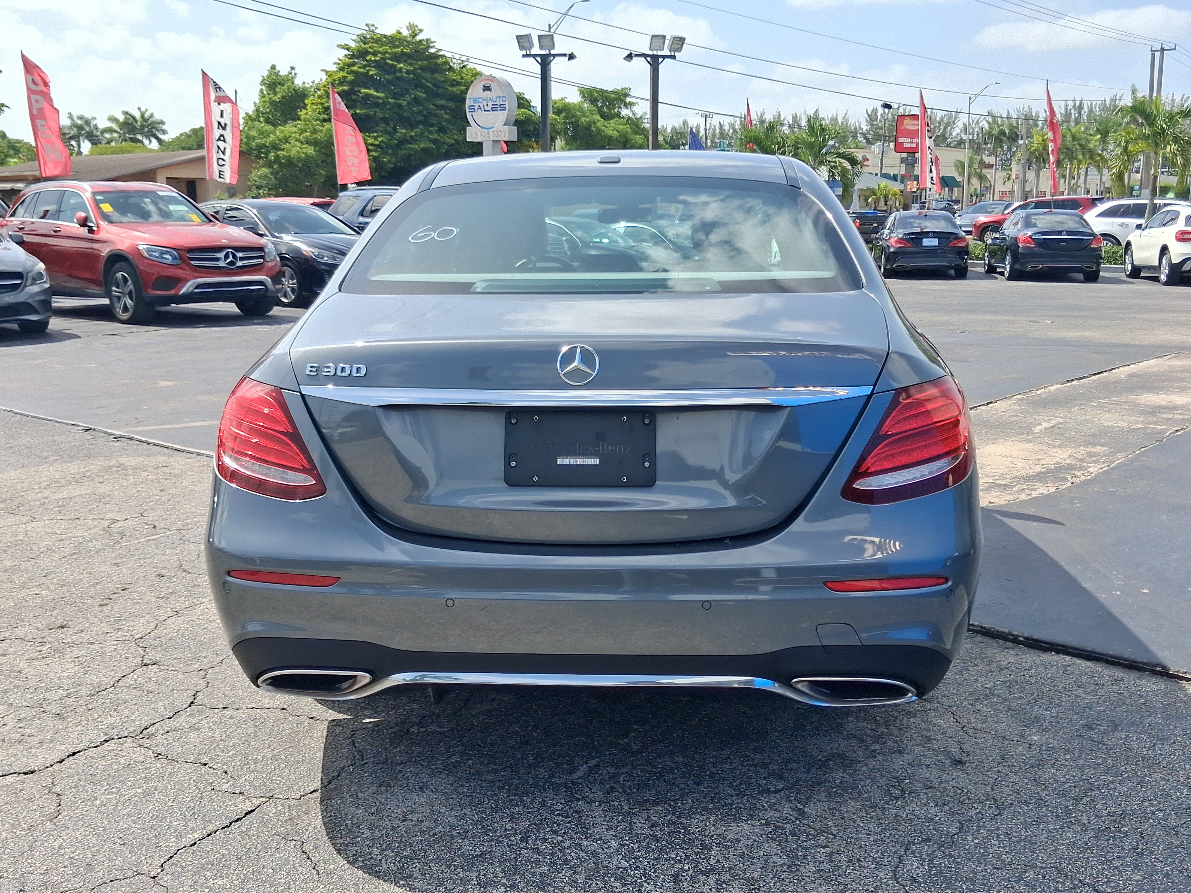 Used 2017 Mercedes-Benz E 300 image 6