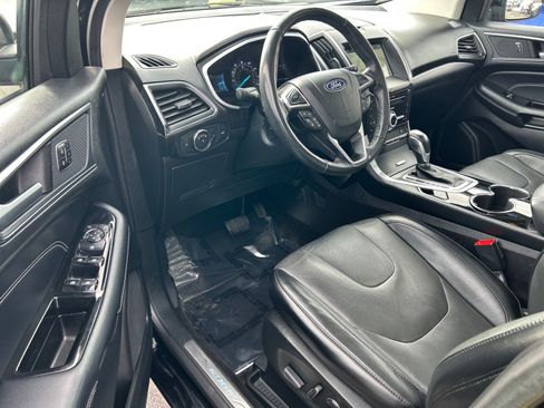Certified 2018 Ford Edge Titanium w/ Equipment Group 301A image 6