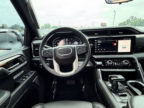 Used 2025 GMC Sierra 1500 Denali w/ Technology Package AWD/4WD image 40